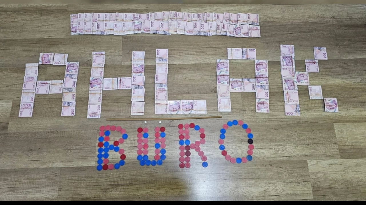 Bursa'da kumarhaneye su��st� bask�n : 5 g�zalt�