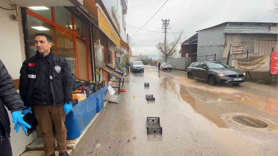 Bursa'da park kavgasında silahlar konuştu