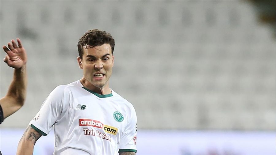 Bütün maçlarda oynayan tek futbolcu