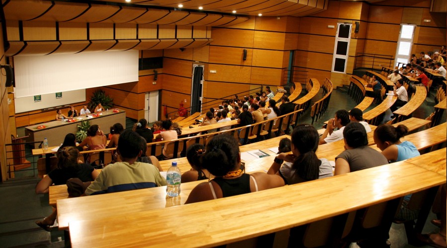 �B�y�k amfiler tarihe kar��acak�