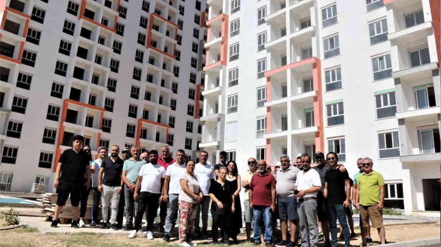 Büyük hayaller ile aldıkları daireleri 11 yıldır tamamlanamadı