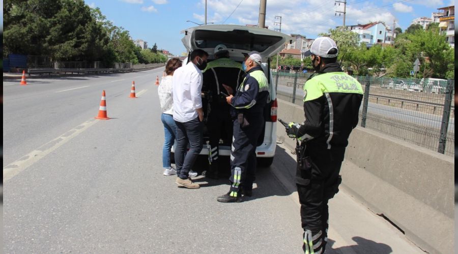 Çalışma belgesi olmayan avukatlar, denetime takıldı