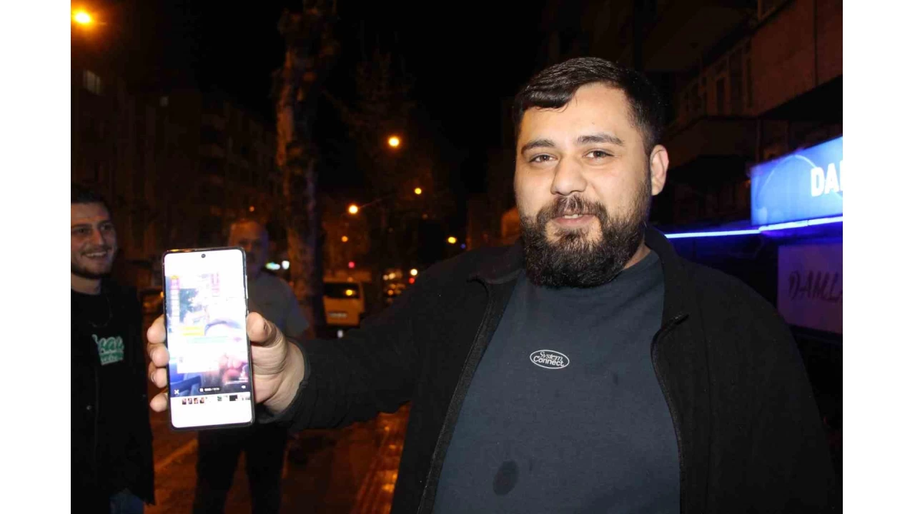 Canlı yayında oyun oynarken yıldırım düştü: O anlar kamerada