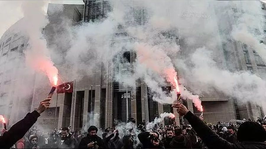 Çarşı davası yine ertelendi