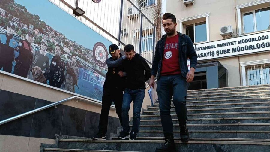 Çelik kasayı el arabasına yükleyip çaldılar