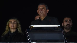 CHP Genel Bakan zel, partisinin Sultanbeyli'de dzenlenen mitingde konutu