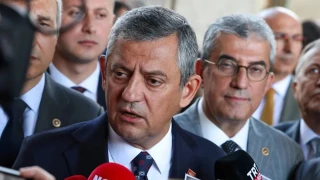 CHP ilk günde 600 imzayı topladı