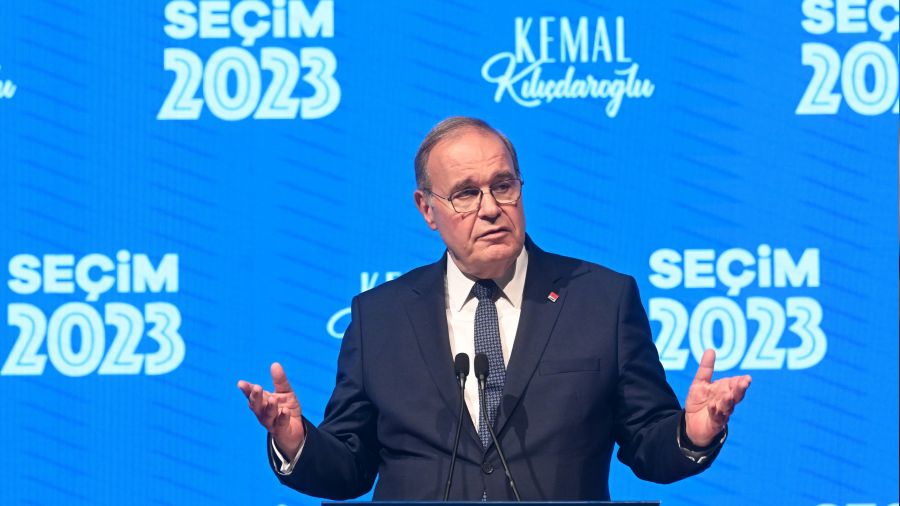 CHP Parti S�zc�s� Faik �ztrak: 'Bizleri izlemeye devam edin'