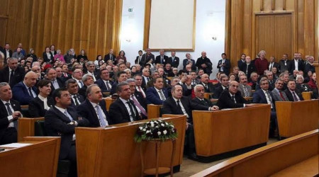 CHP'li vekillerin yarıya yakını liste dışı kaldı