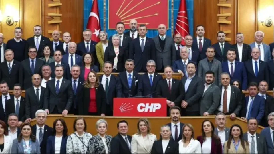 CHP'li 111 milletvekilinden ortak a��klama