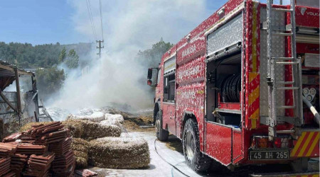 Çiftlik yangını ormana sıçramadan söndürüldü