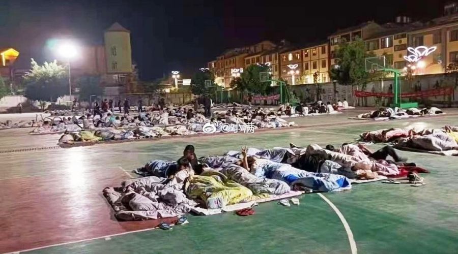 Çin art arda 3 depremle sarsıldı