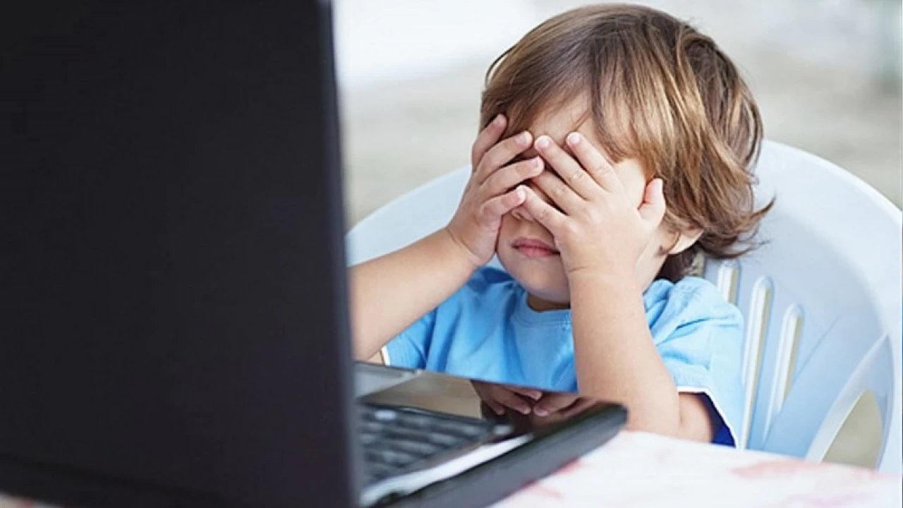 �ocuklar�m�z� internetin zararl� etkilerinden nas�l koruyabiliriz?
