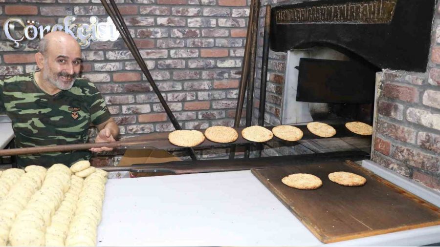 Çörek ustasının sıcakla imtihanı