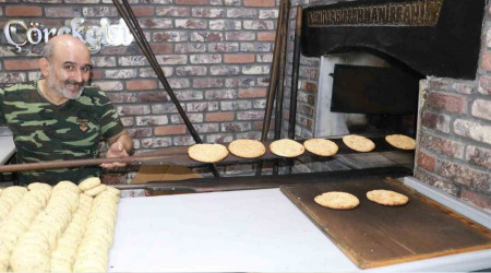 Çörek ustasının sıcakla imtihanı