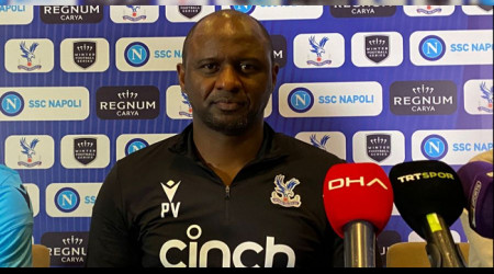 Crystal Palace, Vieira'yı gönderdi