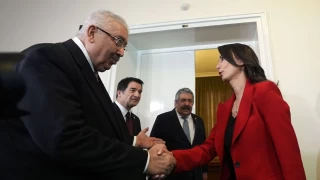 DEM Parti, MHP ile bayramlaacak