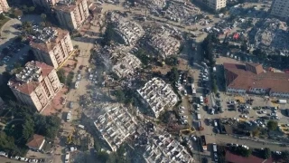 Depremde 115 kiinin ld Penta Park Sitesi 1. ve 3. bloklara ilikin yarglama srd