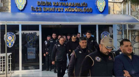 Didim'de yakalanan 9 FETÖ üyesinden 5'i tutuklandı
