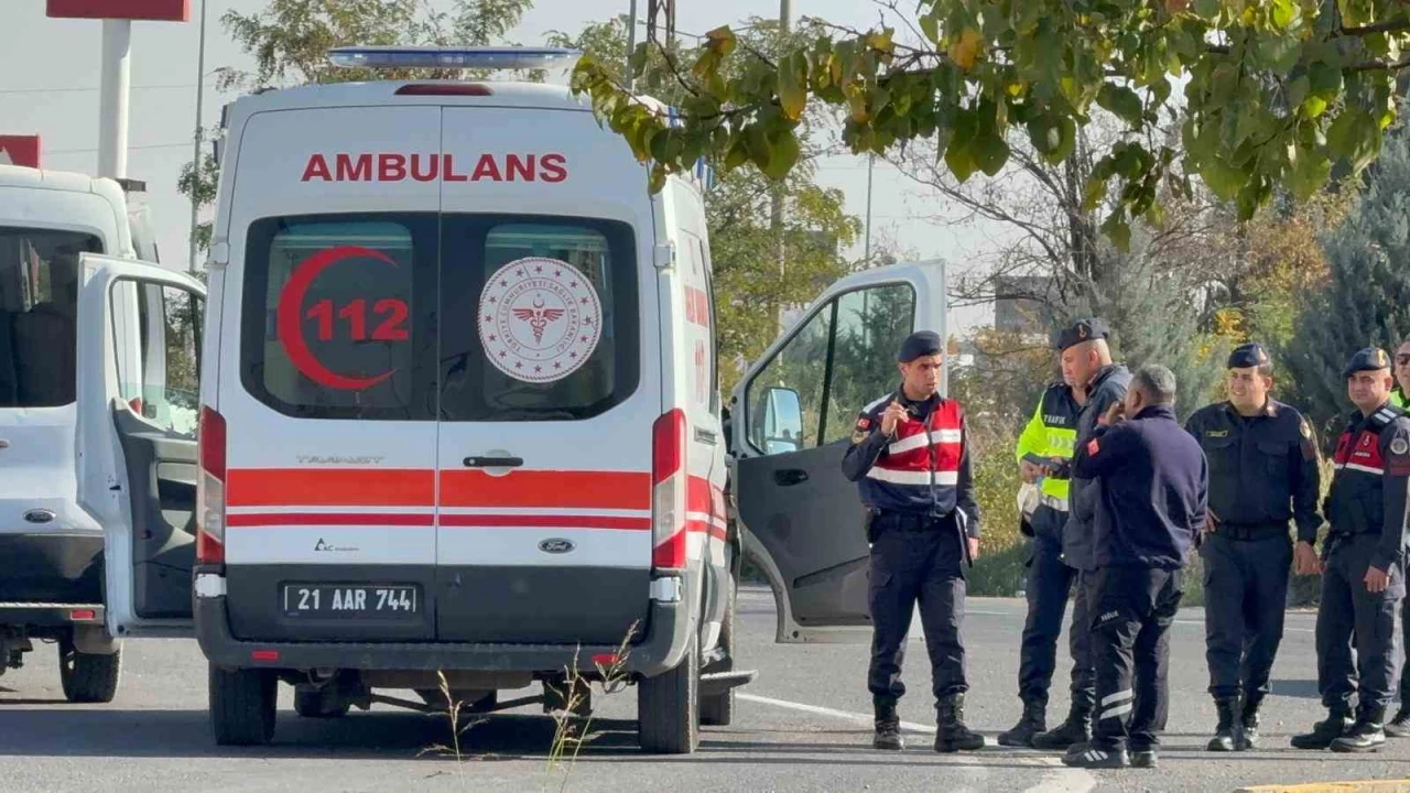 Diyarbakr'da iki aile arasnda kavga: 3 yaral