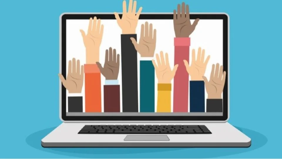 Doğrudan demokrasi: Dijital oylama ile temsile son mu?