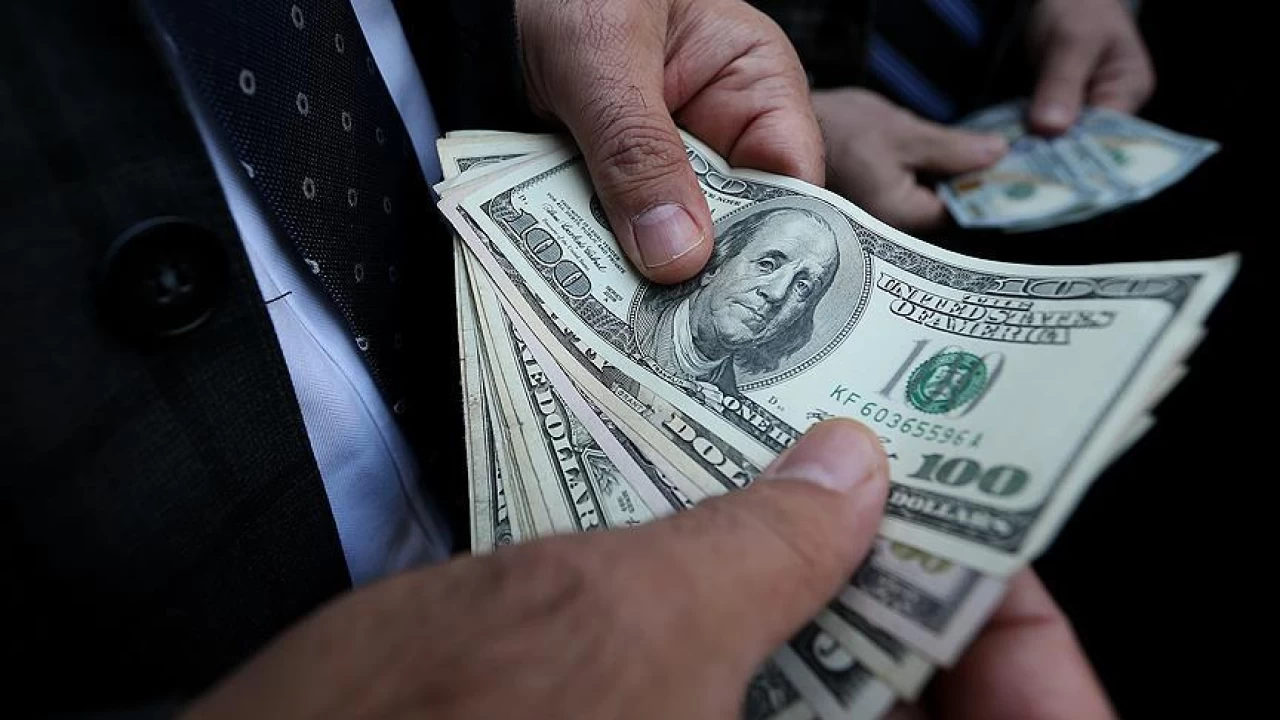 Dolar�n 41 lira yolculu�u ba�lad�