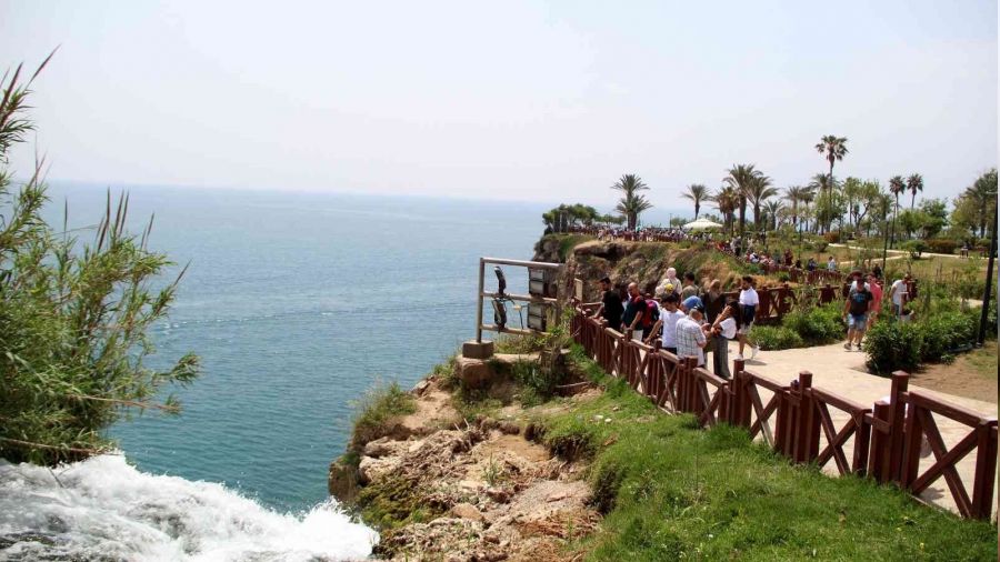 D�den �elalesi'nde bayram yo�unlu�u