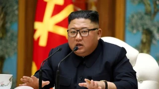 D�nya Kim Jong-Un�un sa�l�k durumunu tart���yor