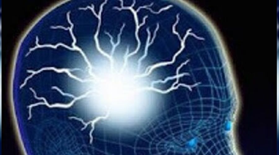 Düşünce gücüyle tweet attı