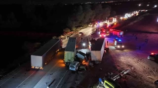 Edirne'de hatal sollama zincirleme kazaya neden oldu: 1 l, 2 yaral