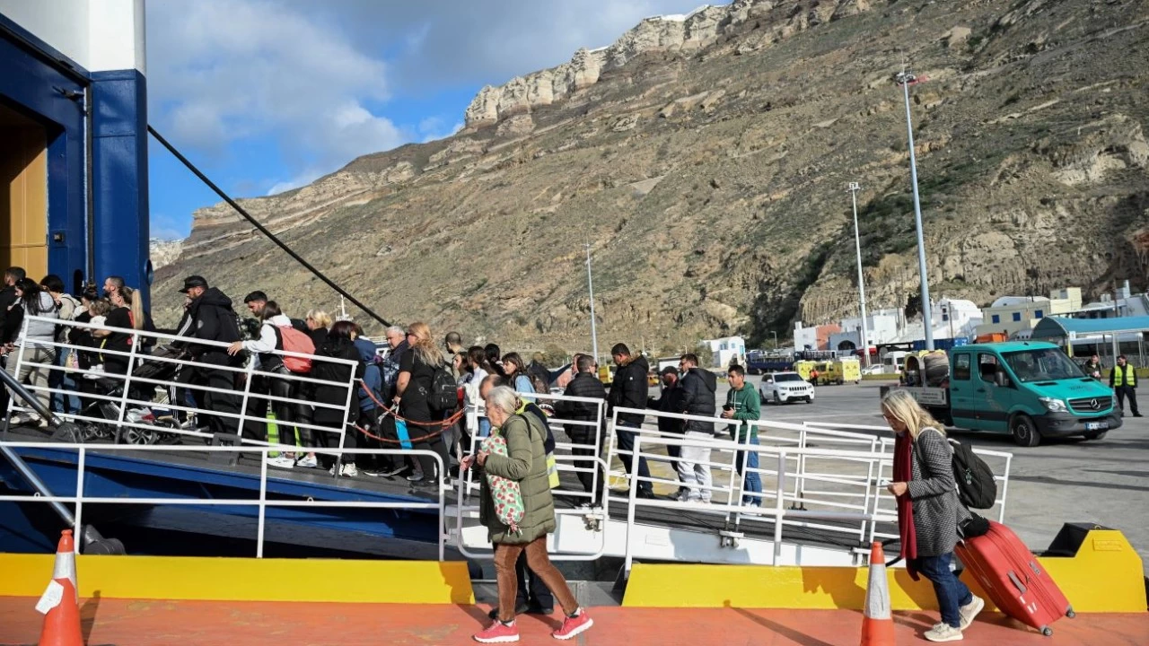 Ege Denizi'ndeki sismik hareketlilik nedeniyle Niyoz Adası'nda olağanüstü hal ilan edildi