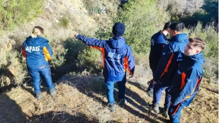 Ekipler 3 gündür arıyor: Çantası bulundu