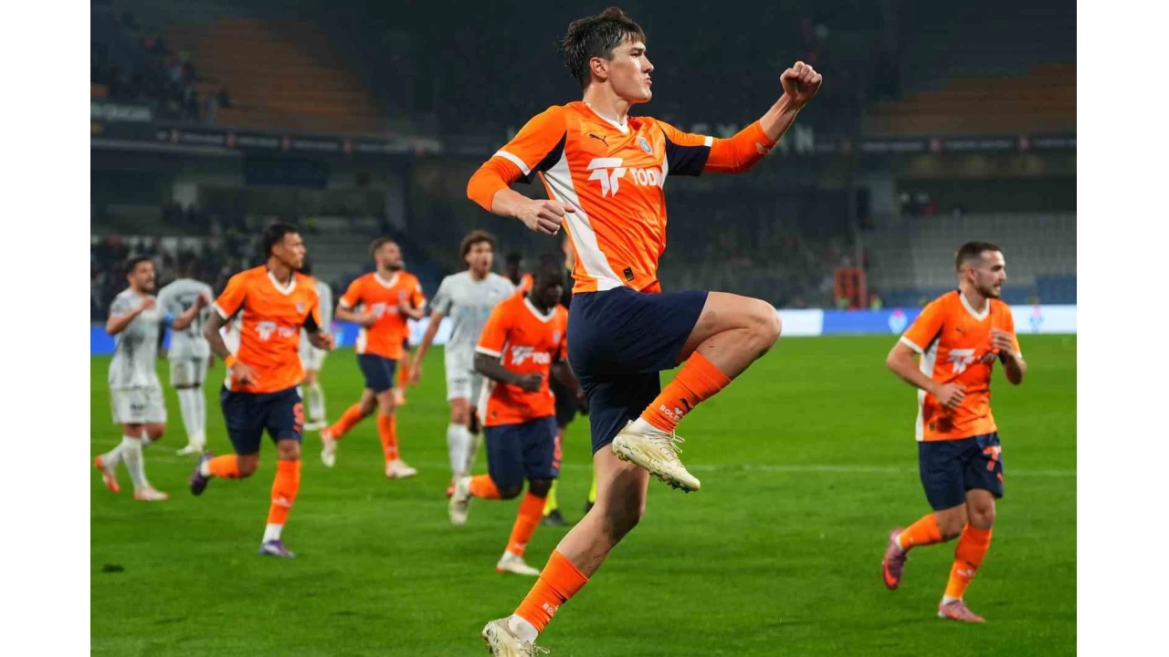 Eldor Shomurodov, S�per Lig'de gol krall���nda zirveye ortak oldu