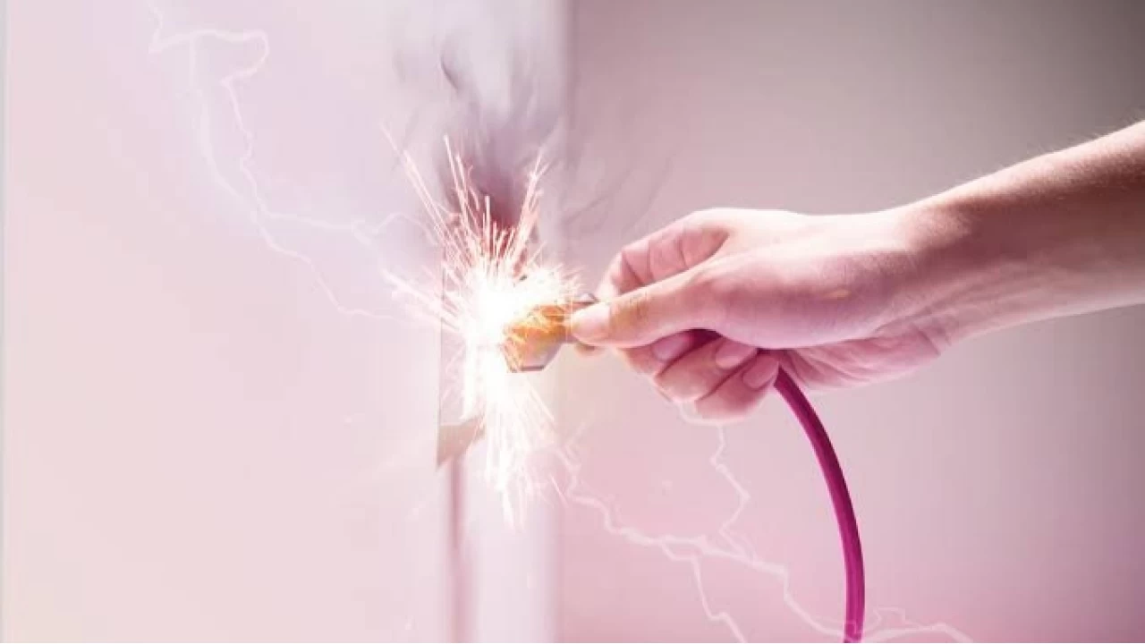 Elektrik çarpması anında neler yapmalıyız?