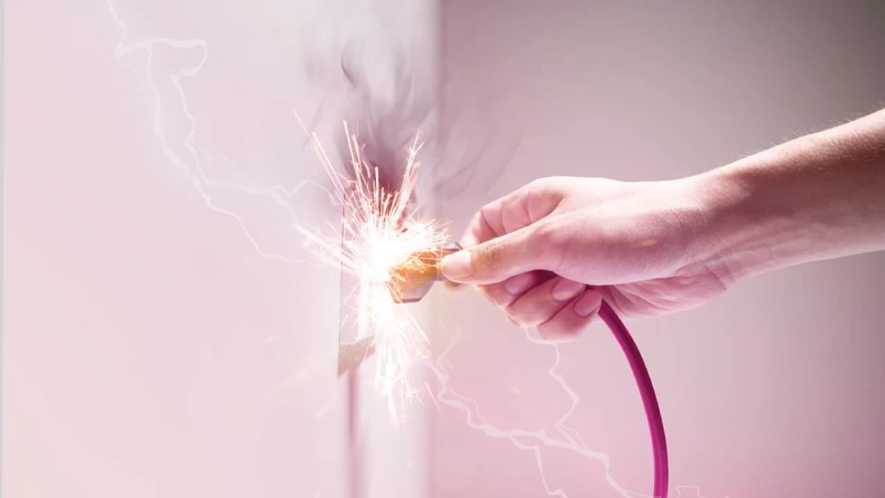 Elektrik arpmasnn nsanda Yaratt Etkiler ve lmcl Olma Koullar