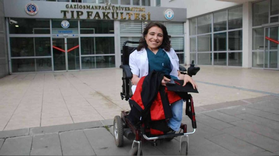 Engel tanımadı uzman doktor oldu