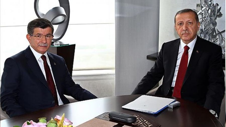 Erdoğan, Davutoğlu'nu yolsuzlukla suçladı