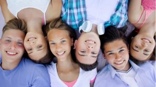 Ergenliin iki yz: Kz ve Erkek ocuklarnda farkllaan byme yolculuu