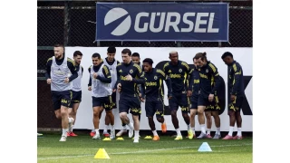 Fenerbahe'de kadro d kald iddia edilen Mert Hakan Yanda antrenmanda en nde
