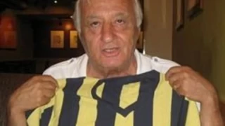 Fenerbahçe'nin eski futbolcusu Ogün Altıparmak hayatını kaybetti