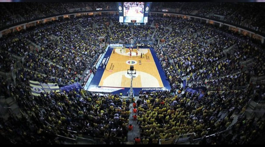 Fenerbah�e'ye 5 ma� ceza