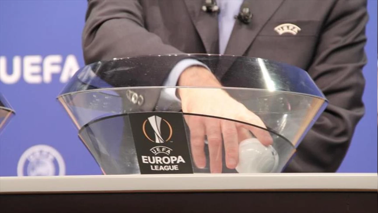 Futbolda ilk kura ne zaman çekildi?
