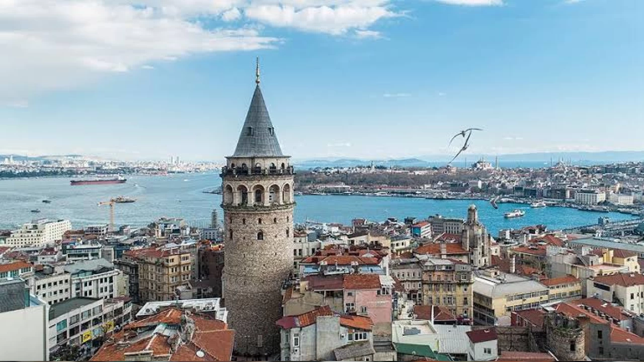 Galata Kulesi bir ay ziyarete kapal� olacak