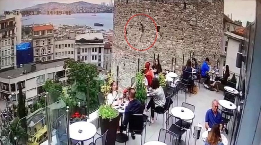 Galata Kulesi'nde bir intihar girişimi daha