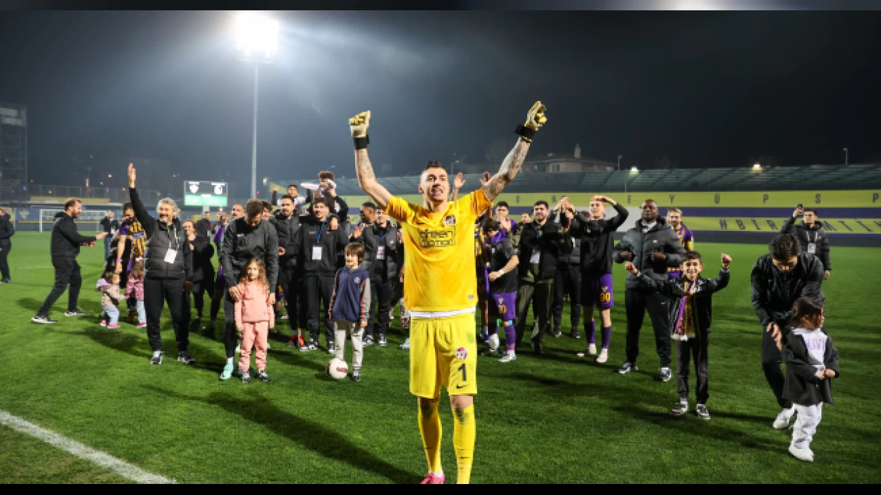 Galibiyet Süper Lig'e çıkartacak