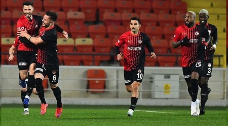 Gaziantep FK'nin forvet hattı coştu