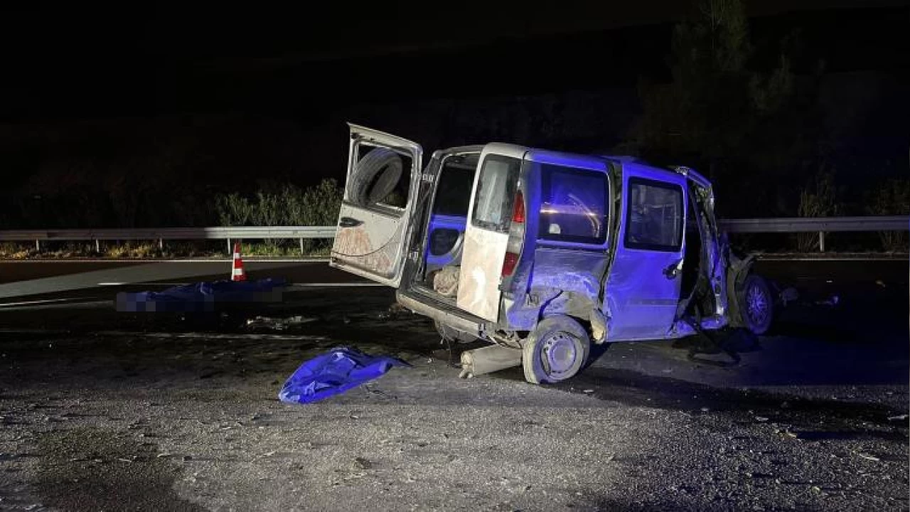 Gaziantep'te zincirleme kaza: 2 �l�, 2 a��r yaral�