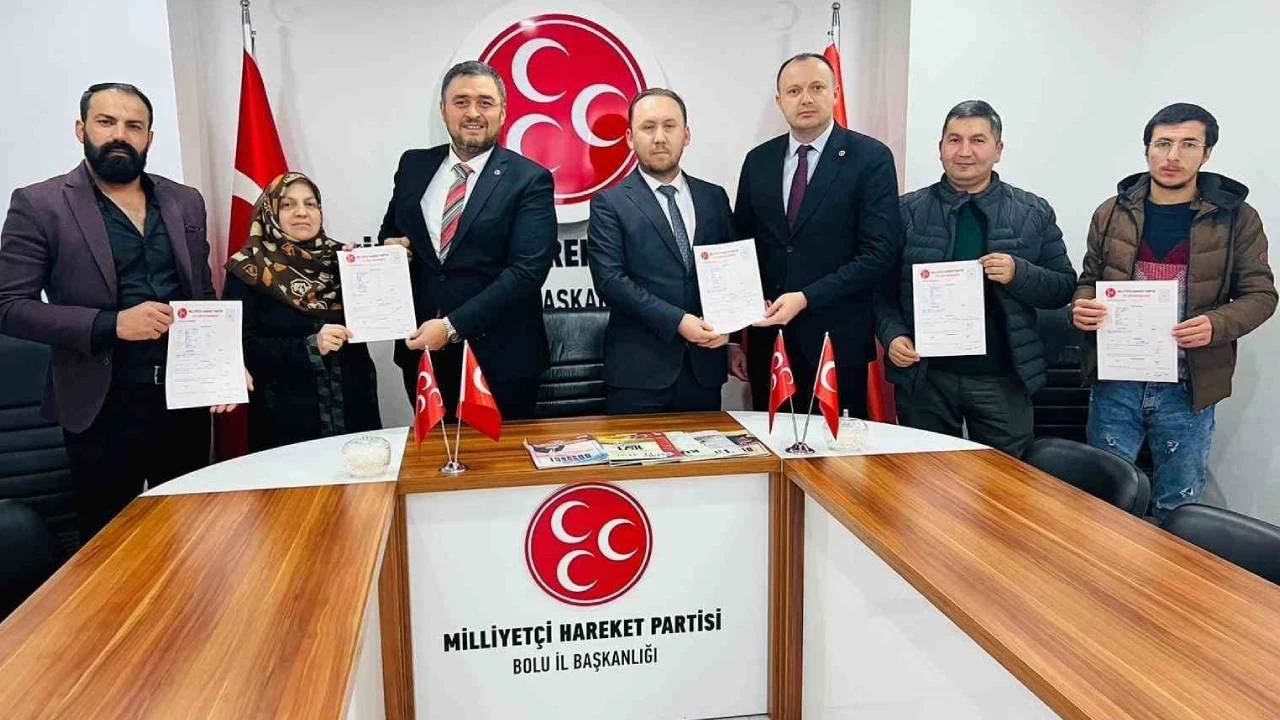 Gelecek Partisi Bolu il y�netimi toplu istifa ederek MHP'ye ge�ti