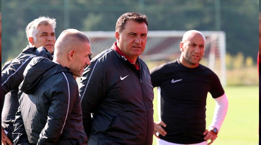 Gen�ler siftah pe�inde