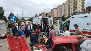 Giresun Eynesil'de kaza sonrası can pazarı: 4 yaralı